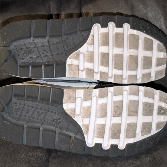 Nike Air Max Black Sz 6 - Picture 3 of 3